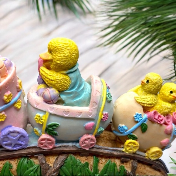 VINTAGE Easter Bunny & Chick Train Figurine – Pastel Spring Decor - Picture 5 of 11